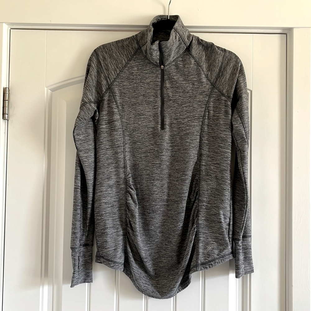 Old Navy Maternity 1/2 zip pullover, size S.